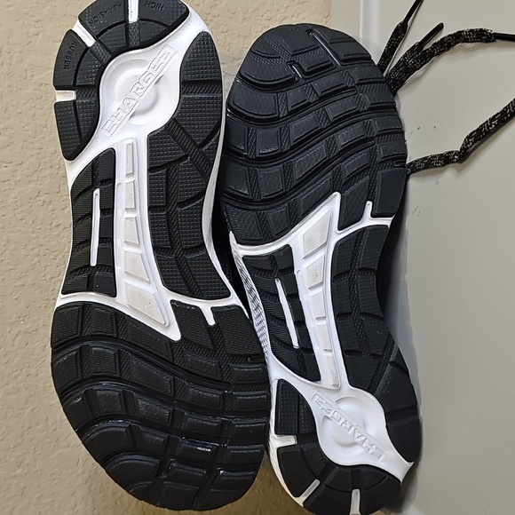 Under Armour Charged Escape 3 Charcoal and Black Running Shoes Women's Size 8.5 - Picture 3 of 5